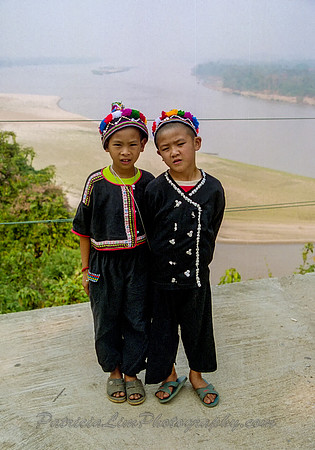 Thai Children at the Mekong RiverThailand 2002