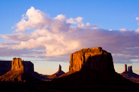 Monument Valley, Mittens, sunset 11 809